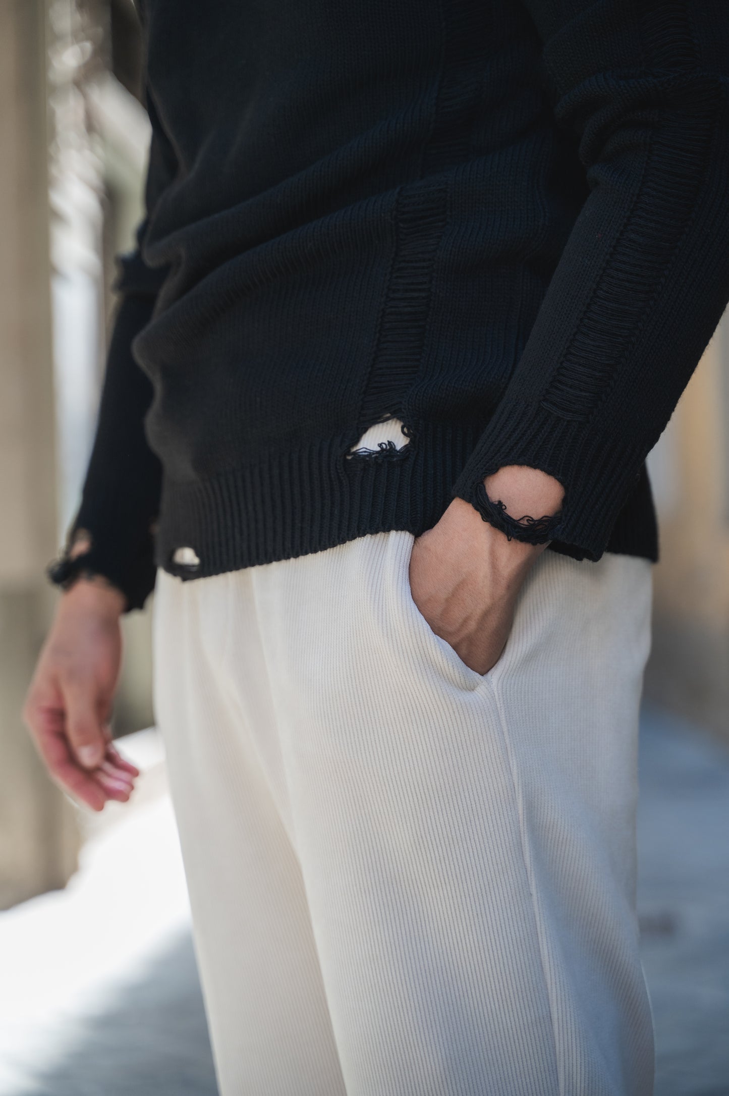 Maglia girocollo con strappi IMPERIAL