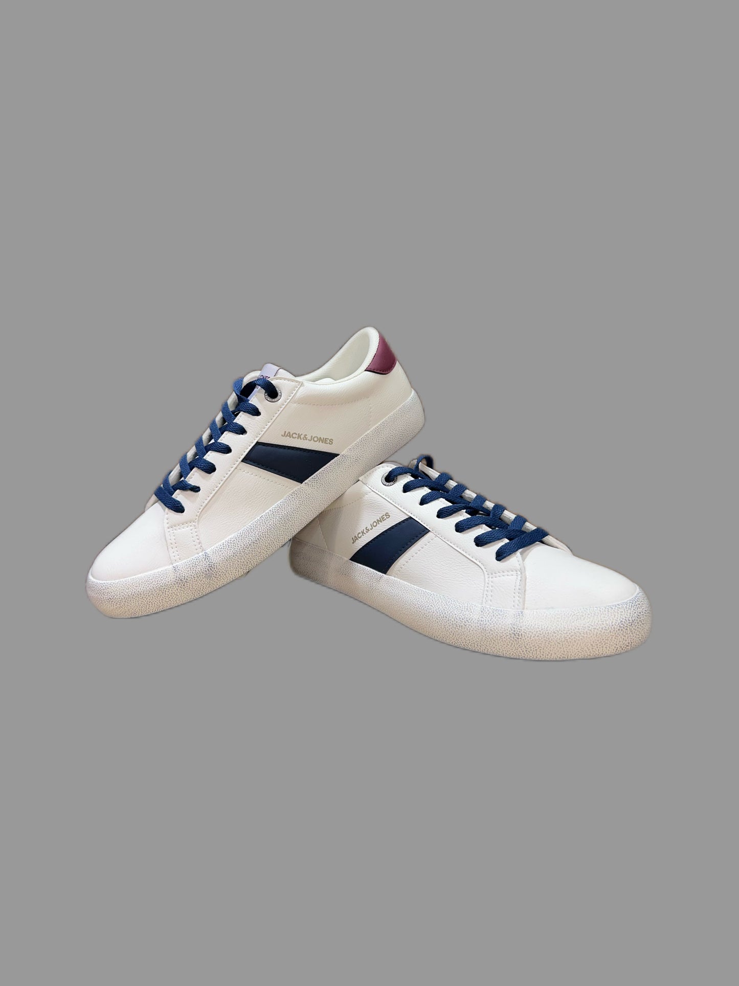 Sneaker in pelle J&J