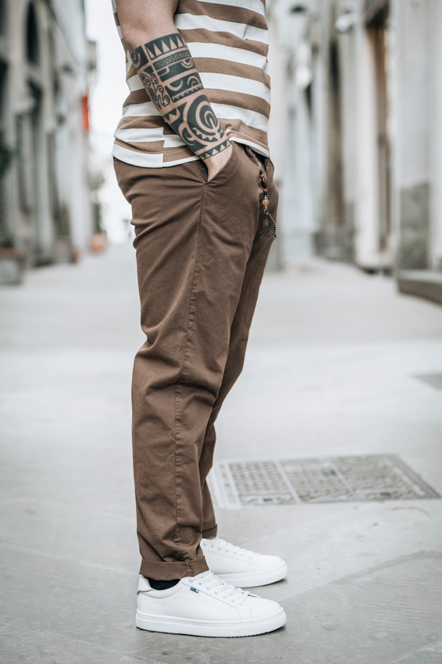 Pantalone Tapered con Pences