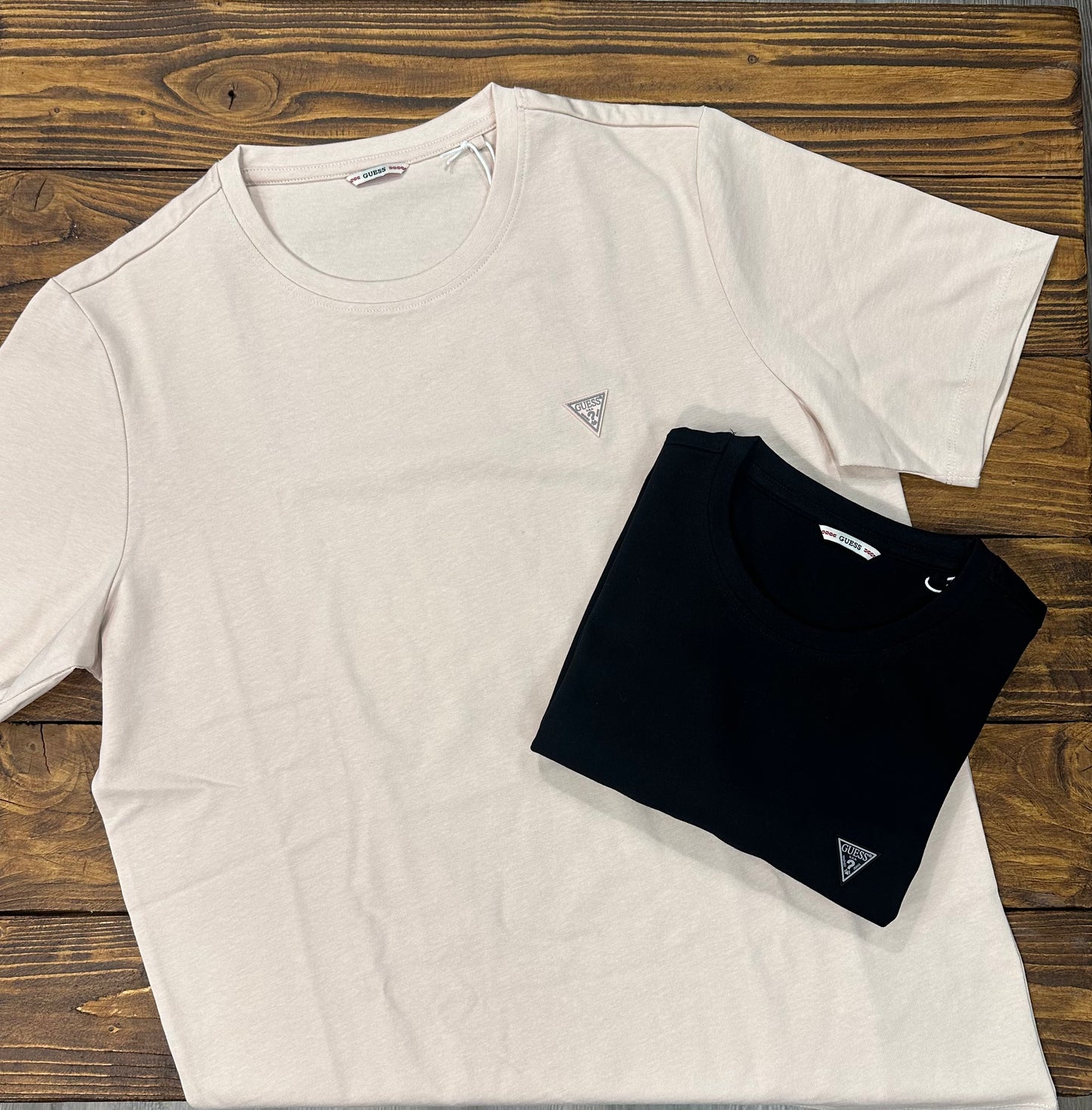 T-shirt GUESS