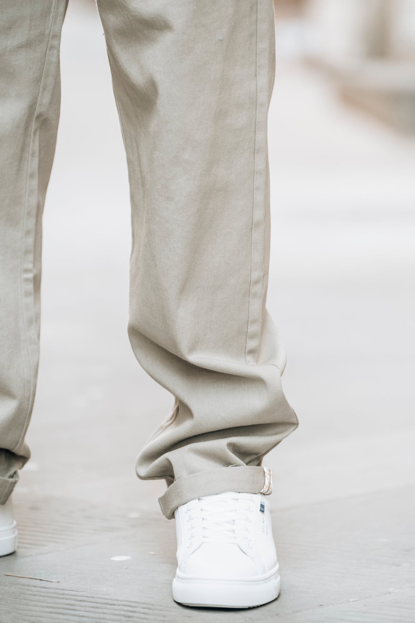 Pantalone con catena J&J