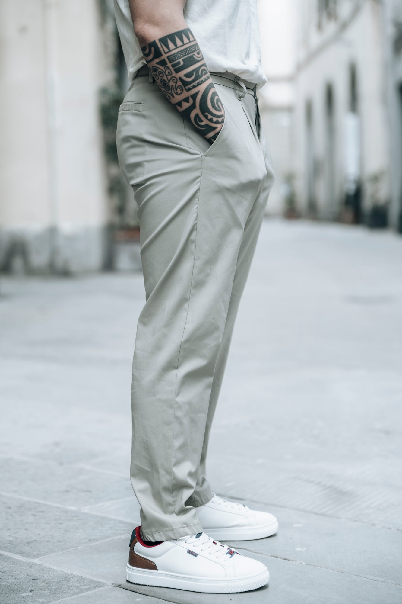 Pantalone chino con Pences IMPERIAL