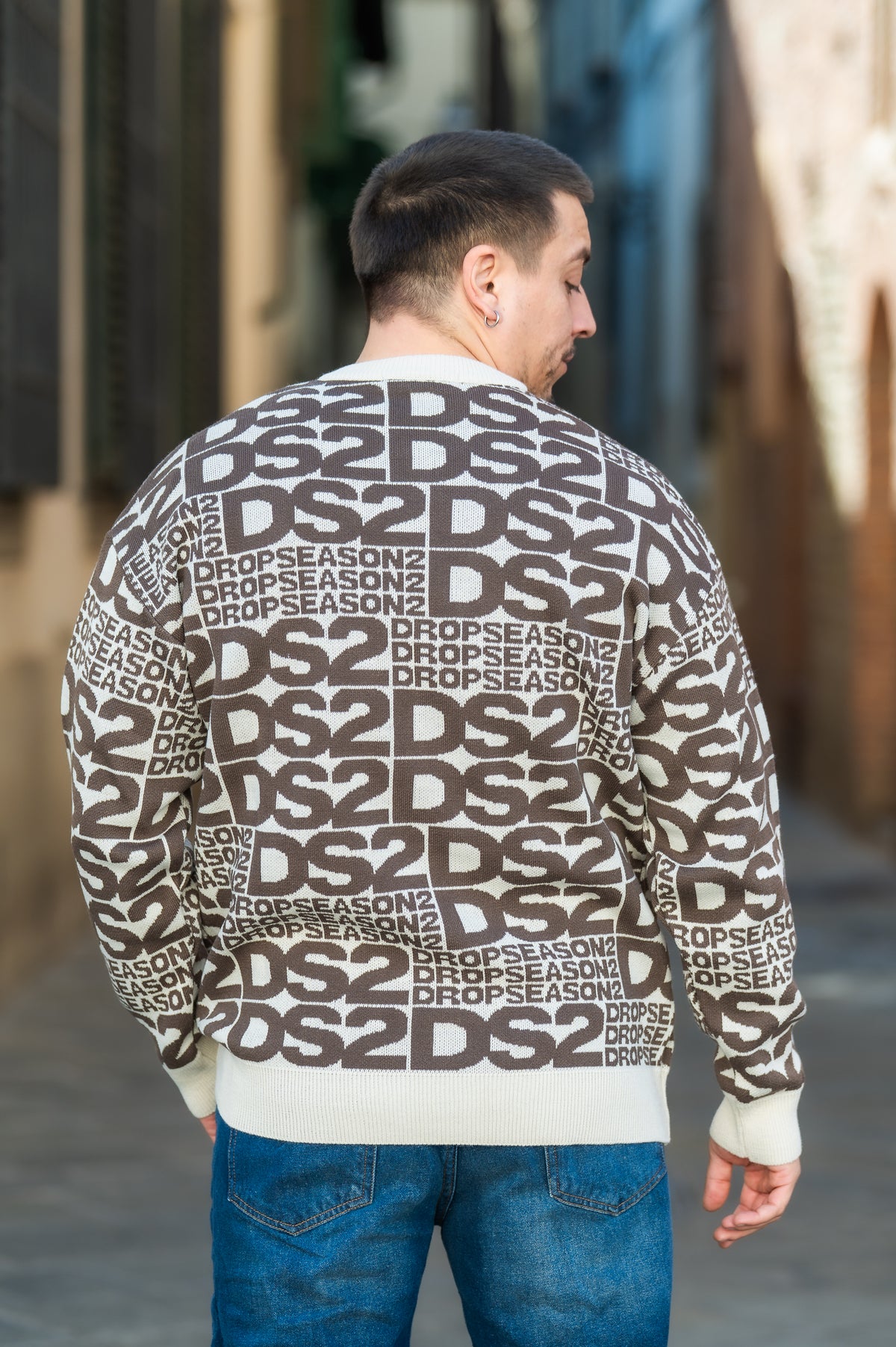 Maglia paricollo multilogo DS2