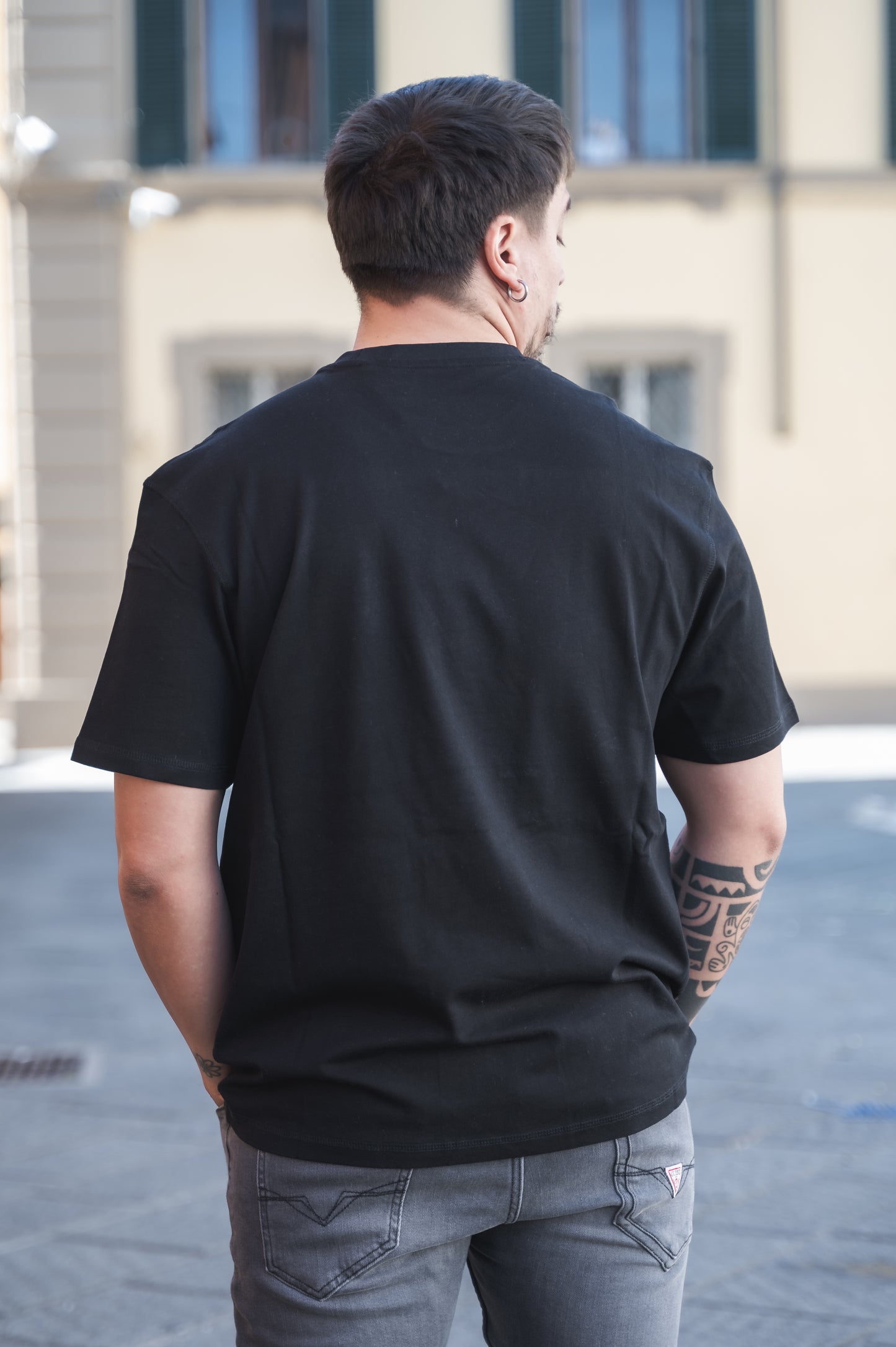 T-shirt GUESS