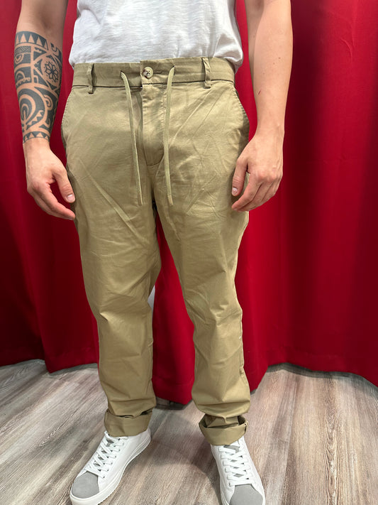 Pantalone Chino con Laccio